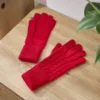 Strickhandschuhe mit Zopfmuster