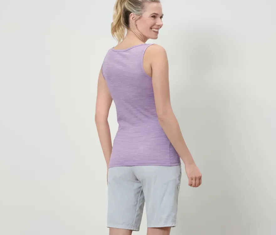 2 Tanktops mit Wolle