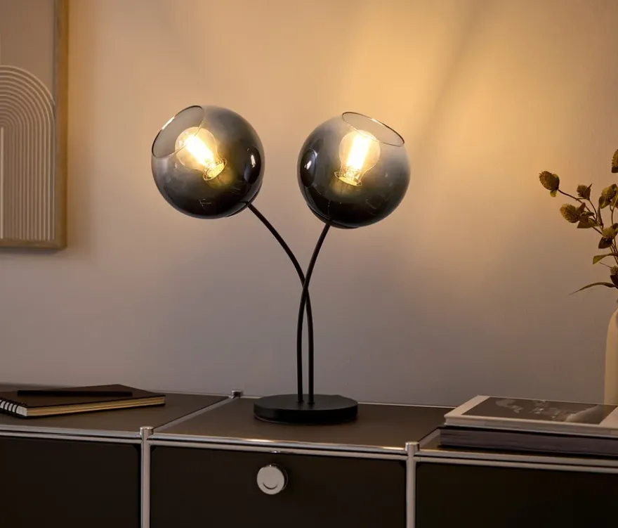 Tischleuchte mit Schirmen aus Rauchglas