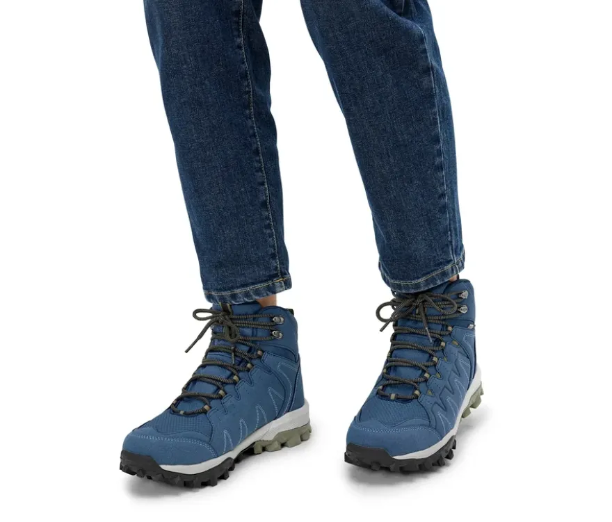 Trekking-Schuhe