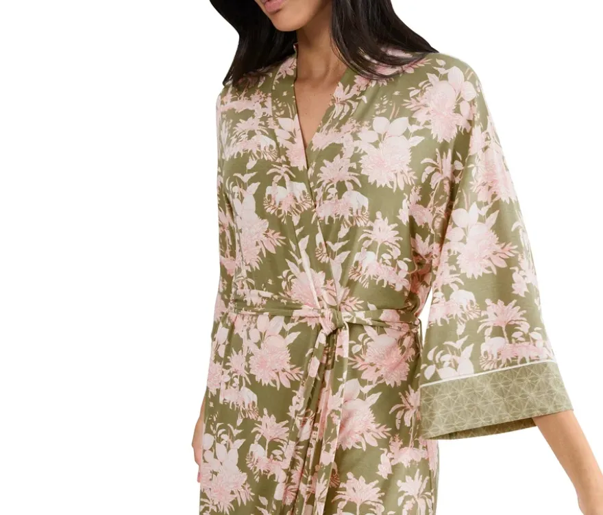 Triumph Aura Spotlight Robe