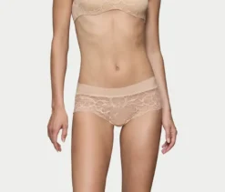Triumph Body Makeup Illusion Lace Shorty, nude beige