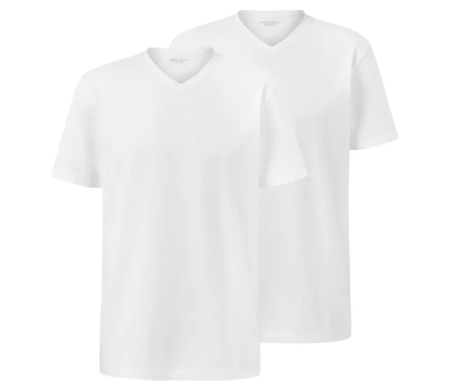 2 T-Shirts