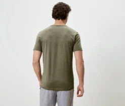3 T-Shirts mit Rundhalsausschnitt