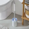 UV-C Toilettenbürste mit automatischer Desinfektion