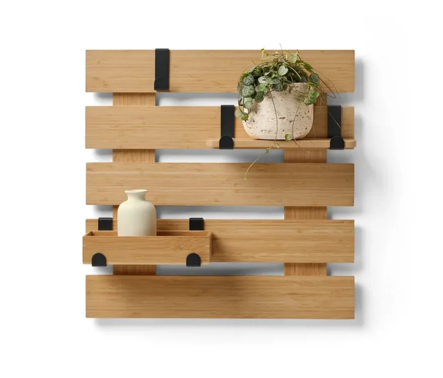 Wandregal mit flexiblen Haken und Boden