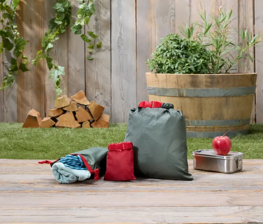 3 wasserfeste Packsäcke