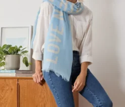 Webschal mit Statement-Print