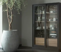 WOOOD Vitrine »James« aus Kiefernholz, schwarz