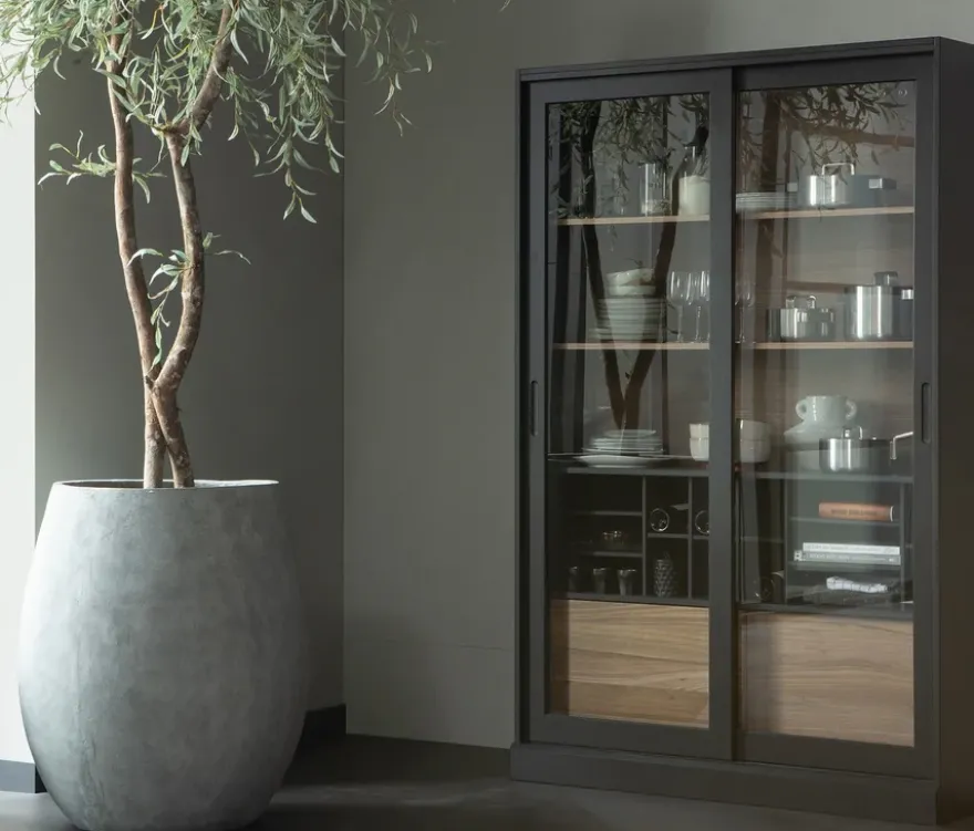 WOOOD Vitrine »James« aus Kiefernholz, schwarz
